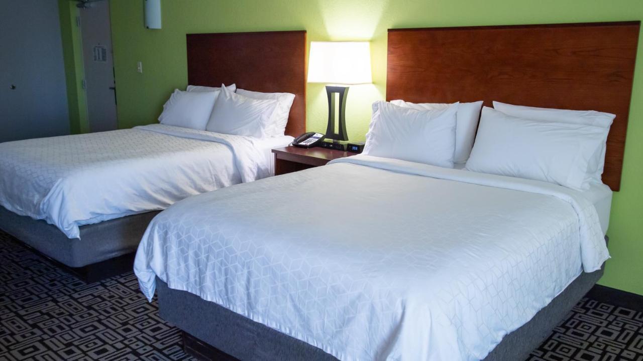 Holiday Inn Express Hickory - Hickory Mart By Ihg Ngoại thất bức ảnh